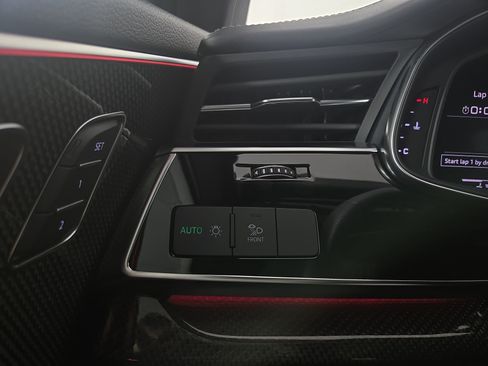 Used 2022 Audi SQ7 Premium Plus AWD/4WD image 28