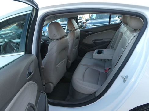 Used 2017 Chevrolet Cruze Premier image 28