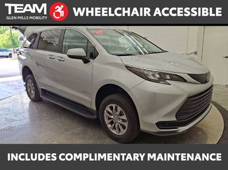 Used 2024 Toyota Sienna LE FWD video 1