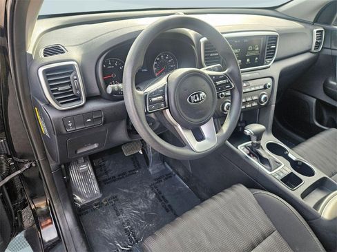 Used 2020 Kia Sportage LX image 13