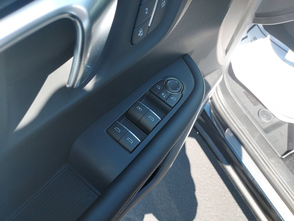 New 2026 Buick Enclave Sport Touring w/ Power Package FWD image 11