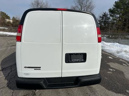 Used 2015 Chevrolet Express 2500 image 38