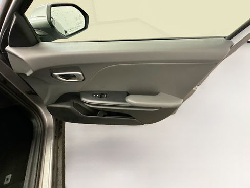 Used 2025 Kia K4 FWD image 32