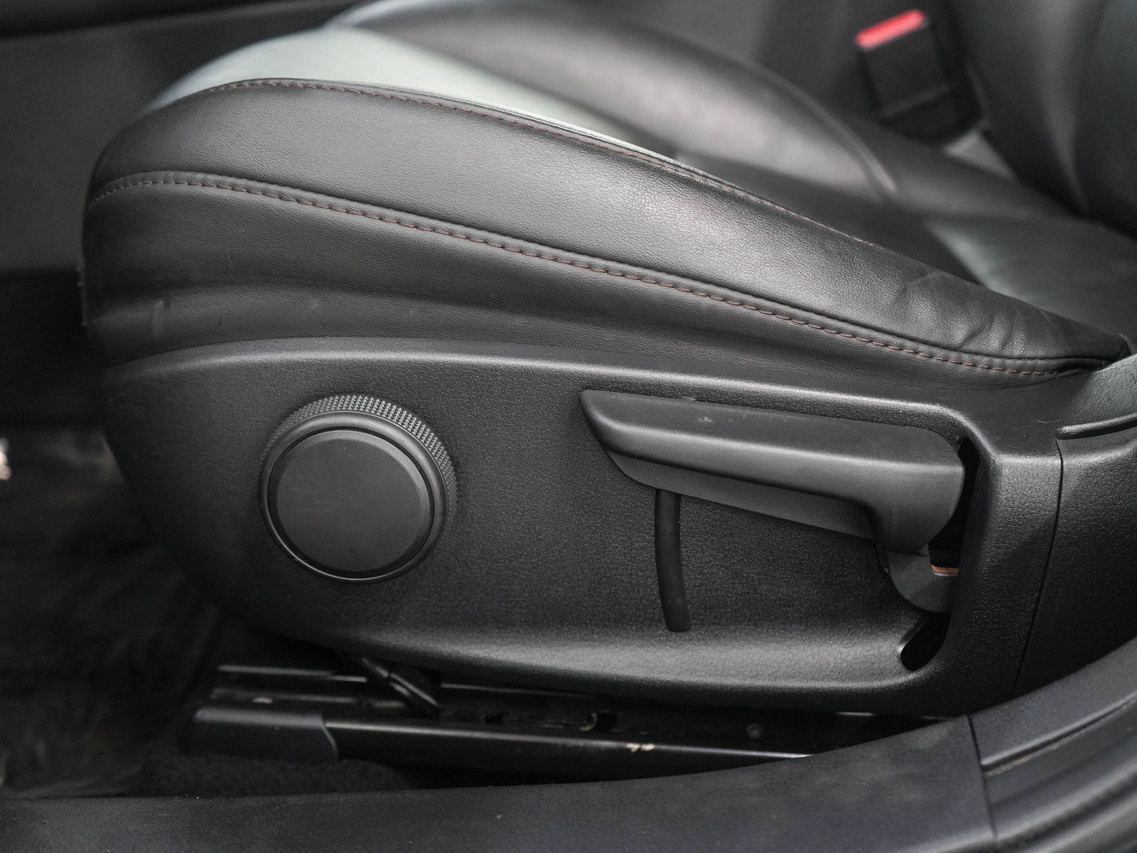 Used 2020 MAZDA MAZDA3 AWD Sedan w/ Select Package image 26