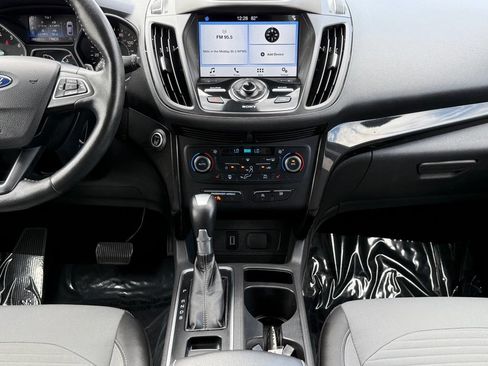 Used 2017 Ford Escape Titanium AWD/4WD image 28