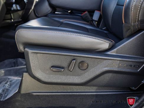 Used 2025 Ford F350 Lariat w/ Chrome Package image 24