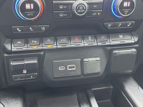 Used 2020 Chevrolet Silverado 1500 High Country w/ Technology Package image 20