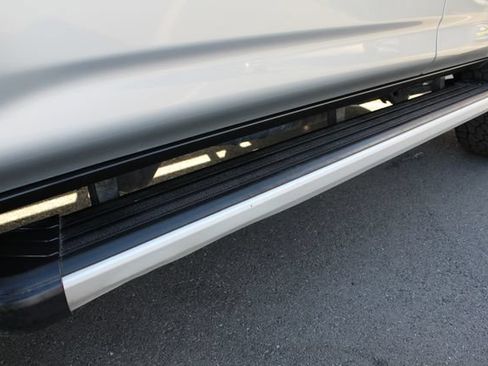 Certified 2024 Toyota 4Runner TRD Off-Road Premium w/ Moonroof Package AWD/4WD image 12
