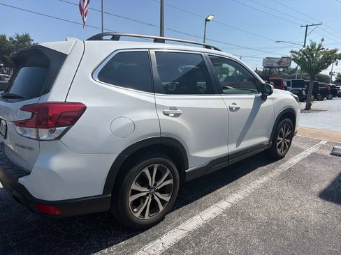 Used 2023 Subaru Forester Limited AWD/4WD image 9