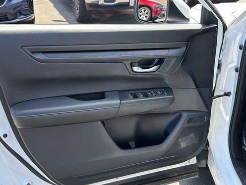 Used 2024 Honda CR-V LX image 8