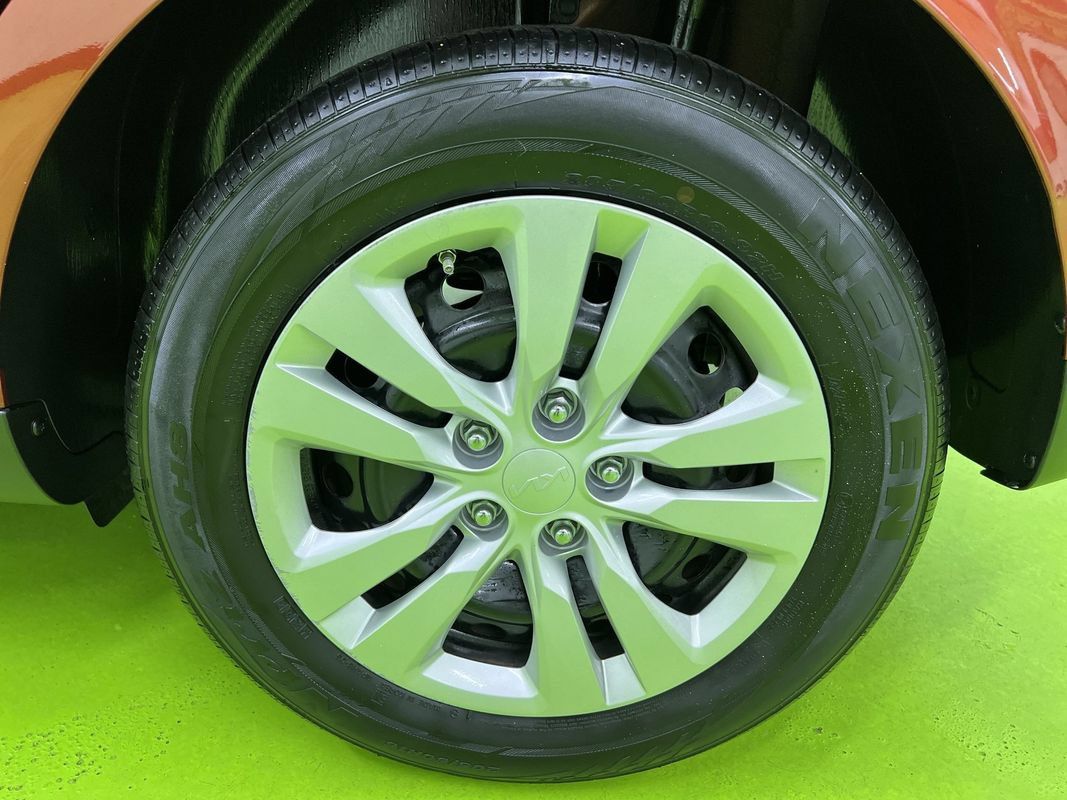 Used 2024 Kia Soul LX FWD image 15