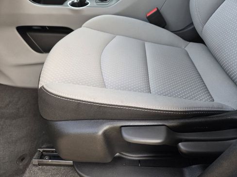 Used 2024 GMC Terrain SLE w/ Fleet Convenience Package image 20