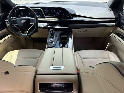 Certified 2024 Cadillac Escalade Premium Luxury w/ LPO, Floor Liner Package AWD/4WD image 29