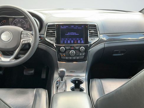 Used 2020 Jeep Grand Cherokee Overland AWD/4WD image 7
