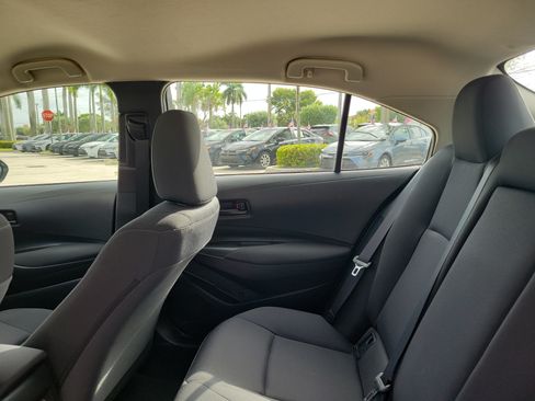 Certified 2025 Toyota Corolla LE FWD image 14