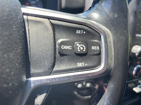 Used 2019 RAM 1500 Big Horn AWD/4WD image 18