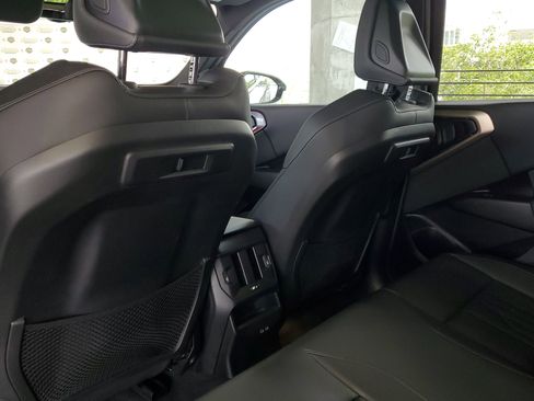 Used 2025 BMW X3 xDrive30i AWD/4WD image 10