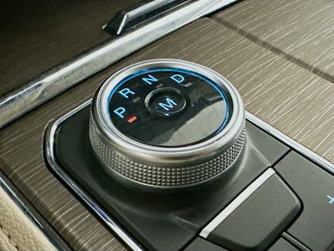 Used 2024 Ford Expedition Max Limited image 25