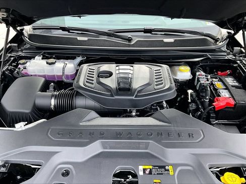 New 2026 Jeep Grand Wagoneer Limited AWD/4WD image 16