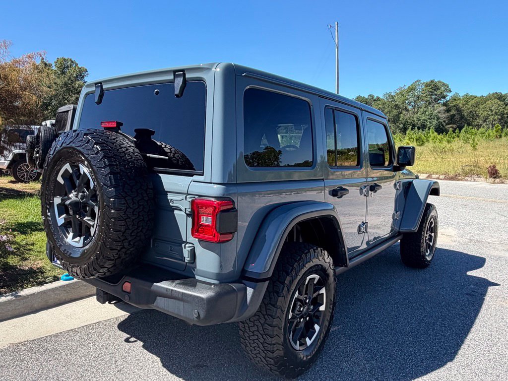 Used 2024 Jeep Wrangler Unlimited Rubicon 4xe AWD/4WD image 19