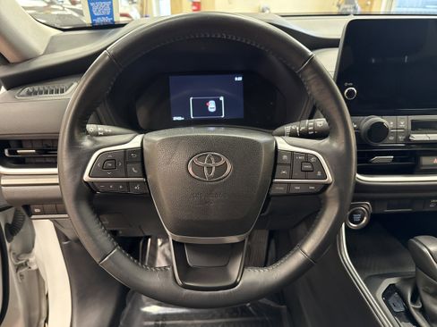 Certified 2024 Toyota Grand Highlander XLE image 34