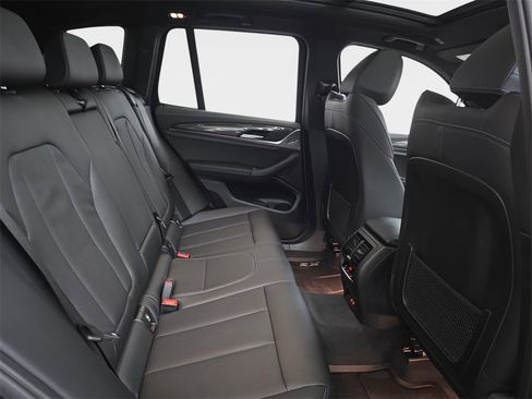 Used 2022 BMW X3 M40i image 14