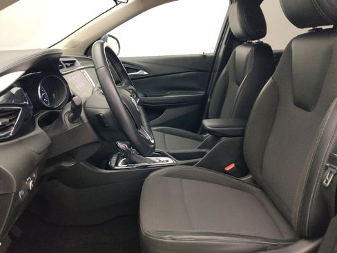 Used 2021 Buick Encore GX Preferred w/ Cold Weather Comfort Package FWD image 17