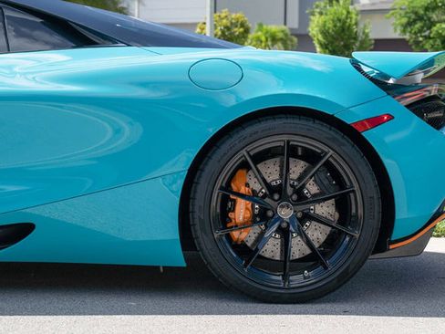 Used 2022 McLaren 720S Spider RWD image 5
