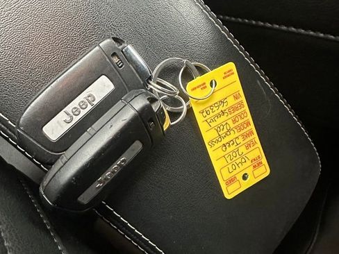 Used 2021 Jeep Compass 80th Special Edition image 8