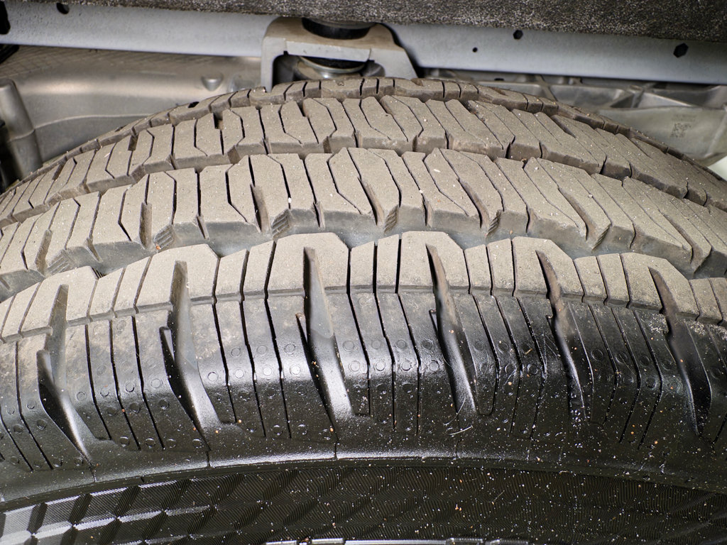 Used 2024 Ford E-Transit Low Roof RWD image 30