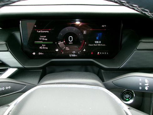 Used 2025 GMC Acadia Elevation image 18