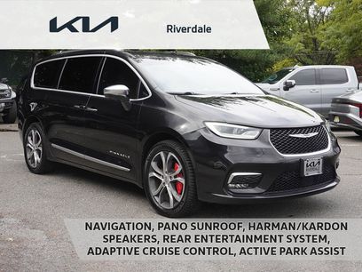 Used 2022 Chrysler Pacifica Pinnacle