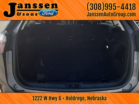 Used 2023 Ford Edge SEL image 14