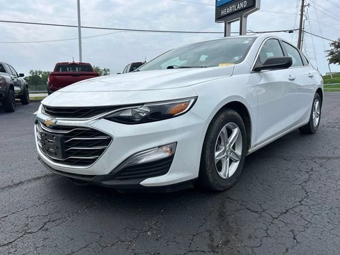 Used 2023 Chevrolet Malibu LS FWD image 1