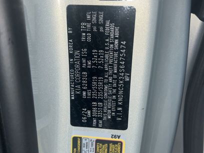 Used 2025 Kia Carnival EX