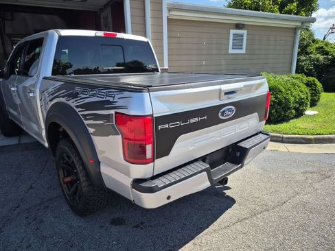 Used 2019 Ford F150 Lariat w/ Equipment Group 502A Luxury AWD/4WD image 9