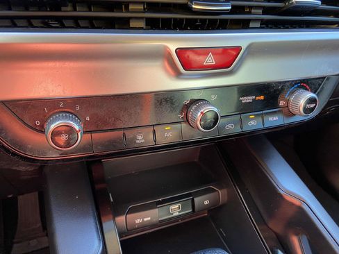 Used 2020 Kia Telluride LX image 21