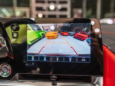 Used 2021 Chevrolet Corvette Stingray Premium Conv w/ Z51 Performance Package image 16