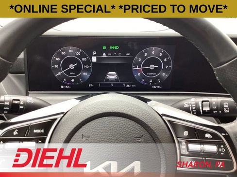 Used 2024 Kia Seltos SX w/ SX Sunroof Package AWD/4WD image 24