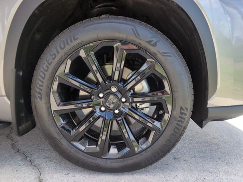 Certified 2026 Toyota Highlander Limited image 13