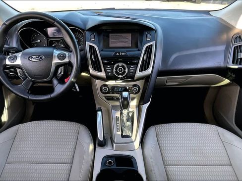 Used 2012 Ford Focus SEL image 15