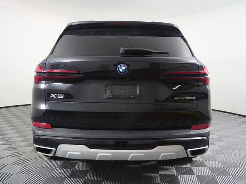 Certified 2024 BMW X5 xDrive50e w/ Premium Package image 4