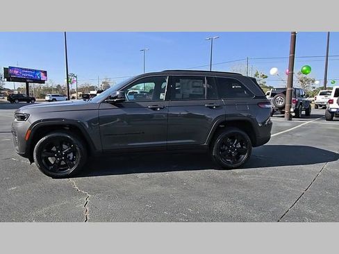 New 2026 Jeep Grand Cherokee Limited w/ Limited Altitude Package image 24