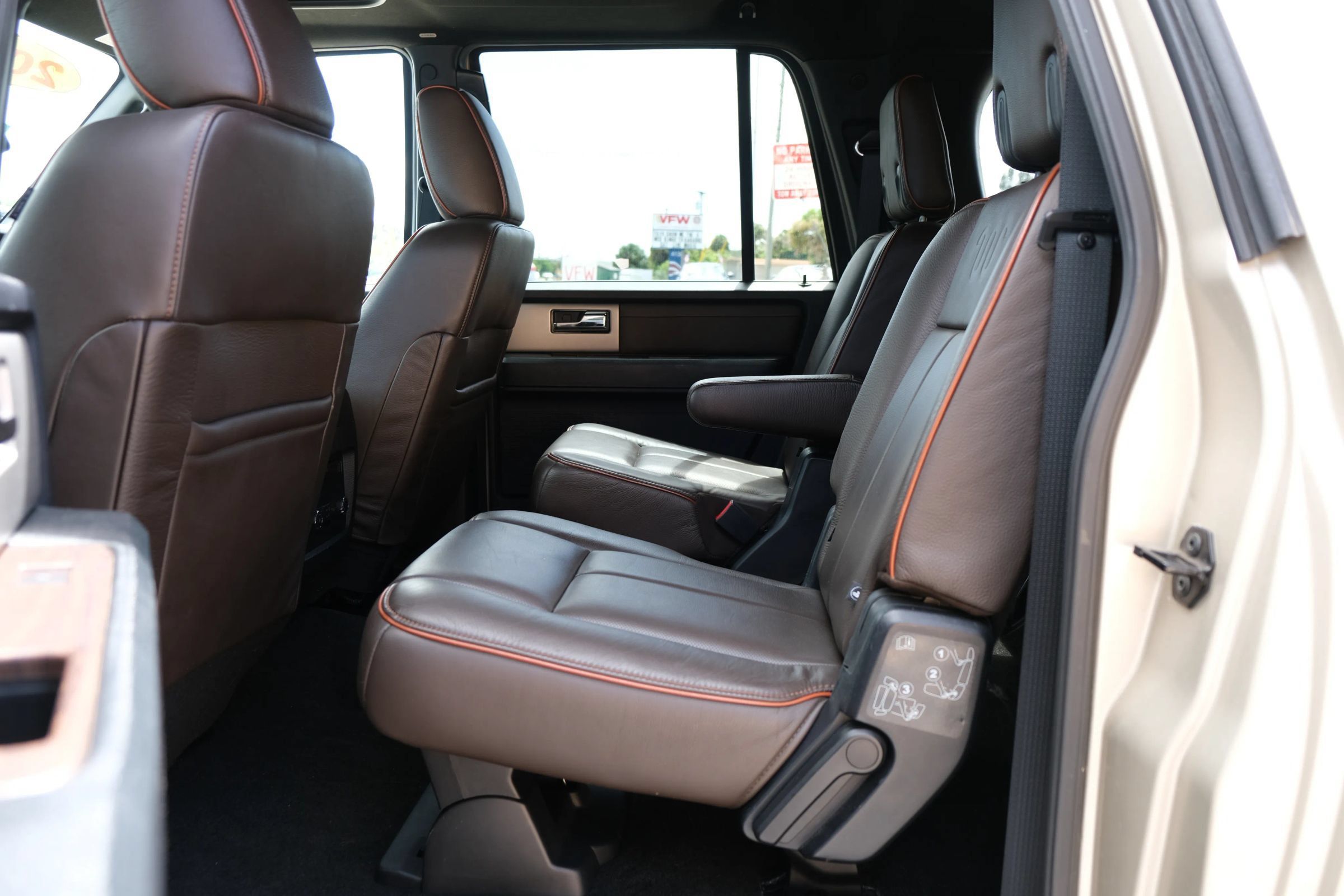 Used 2017 Ford Expedition EL King Ranch AWD/4WD image 13
