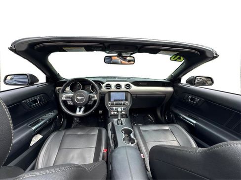 Used 2020 Ford Mustang Premium image 27