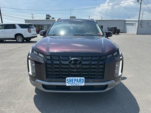 Used 2023 Hyundai Palisade Limited AWD/4WD image 2
