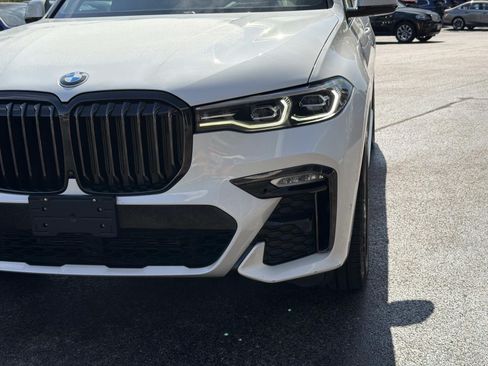 Used 2021 BMW X7 xDrive40i w/ M Sport Package AWD/4WD image 10