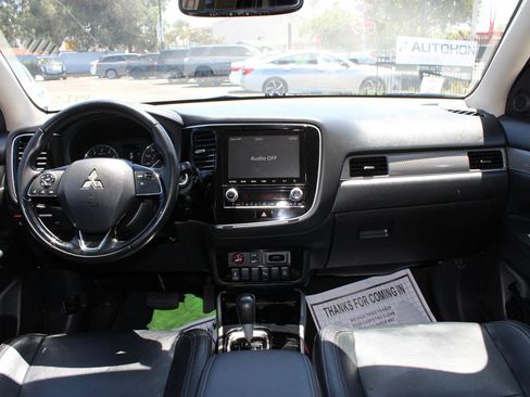 Used 2020 Mitsubishi Outlander SEL FWD image 20