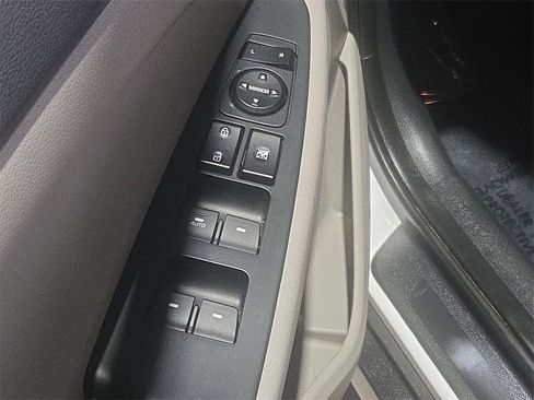 Used 2020 Hyundai Tucson SEL image 13