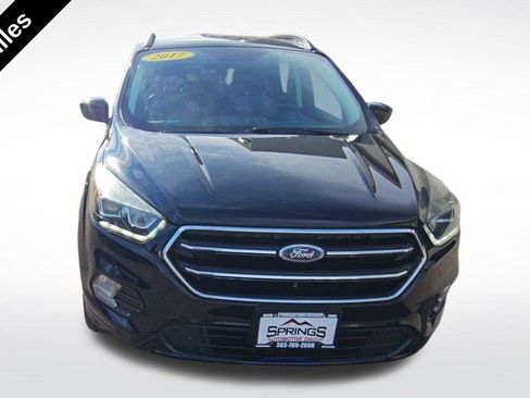 Used 2017 Ford Escape SE w/ SE Sport Appearance Package image 3